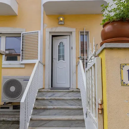Sunshine Spot - 5min From Beach By Lovelystay Costa da Caparica